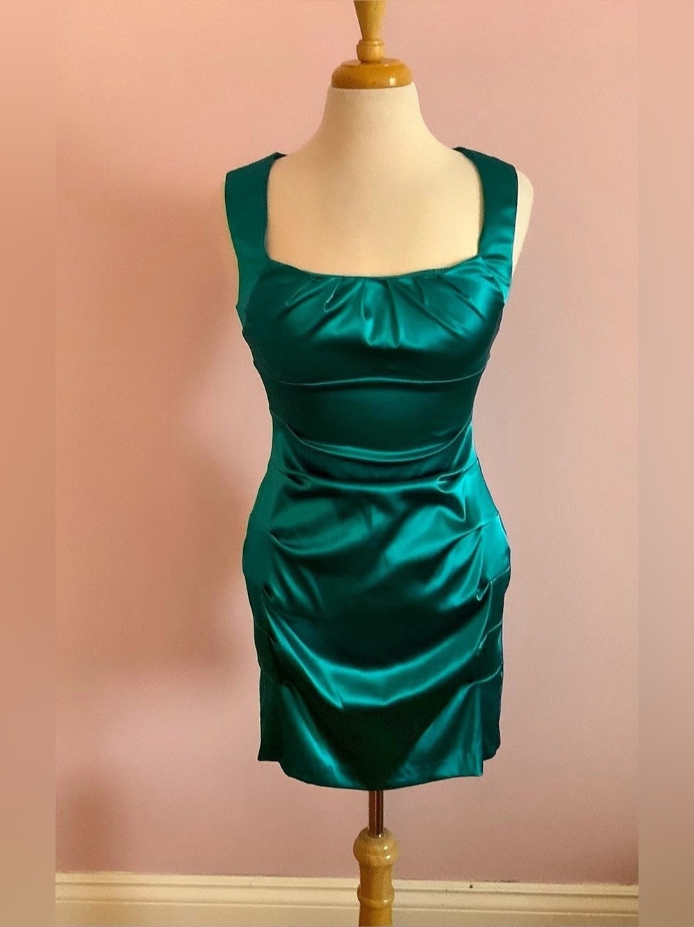 B. SMART Ruched Satin Mini Dress in Green Size 7/8